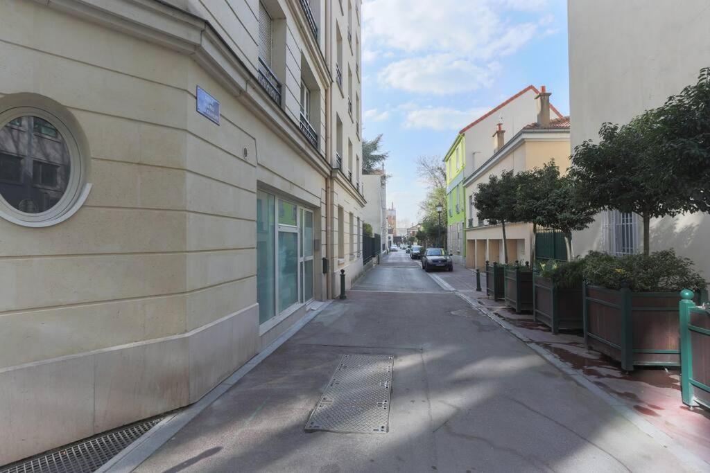 Appartement Rose, Confortable Proche Metro